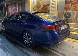 نیسان ئەلتیما